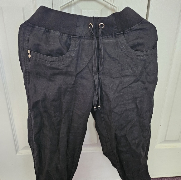 Women's Guess Pull Up Pants - Picture 4 of 12